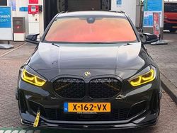 Zwart Gebruikt 2020 BMW 135 Hatchback | € 32.000