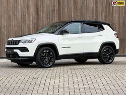 Wit (metallic) Gebruikt 2022 Jeep Compass Limited SUV | € 24.900 (Goede deal)