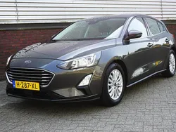 Grijs Gebruikt 2020 Ford Focus Business Edition Hatchback | € 15.850 (Goede deal)