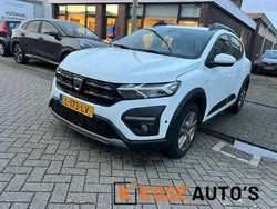 Wit Gebruikt 2021 Dacia Sandero Comfort Hatchback | € 10.950 (Eerlijke prijs)