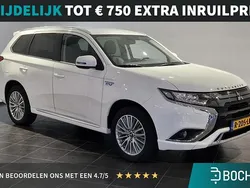 Wit Gebruikt 2020 Mitsubishi Outlander P-HEV Intense+ SUV | € 24.740 (Eerlijke prijs)