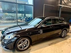 Zwart Gebruikt 2020 Mercedes C180 AMG Stationwagen | € 21.900 (Goede deal)