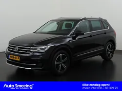 Zwart Gebruikt 2021 VW Tiguan Elegance SUV | € 30.895 (Eerlijke prijs)
