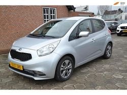 Grijs Gebruikt 2015 Kia Venga Hatchback | € 9.750 (Super prijs)