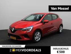 Rood Gebruikt 2021 Renault Clio V Zen Hatchback | € 13.900 (Goede deal)