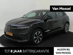 Noir étoilé gne Gebruikt 2024 Renault Mégane Evolution Hatchback | € 32.940 (Duur)