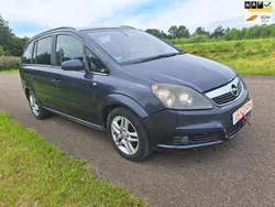 Grijs Gebruikt 2006 Opel Zafira Executive MPV | € 1.750 (Eerlijke prijs)
