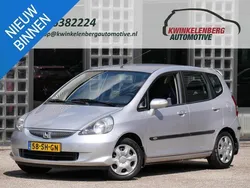 Grijs Gebruikt 2006 Honda Jazz LS Hatchback | € 3.950 (Eerlijke prijs)