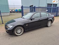 Zwart Gebruikt 2007 BMW 318 Sport Line Sedan | € 2.999 (Super prijs)