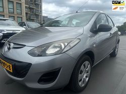 Grijs Gebruikt 2011 Mazda 2 Hatchback | € 6.950 (Eerlijke prijs)
