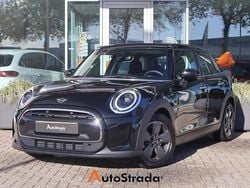 Zwart Gebruikt 2023 Mini Cooper Hatchback | € 22.900 (Goede deal)