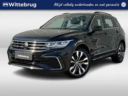 Zwart, metallic lak Gebruikt 2022 VW Tiguan Business+ SUV | € 39.950 (Eerlijke prijs)