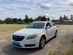 Wit Gebruikt 2015 Opel Insignia Edition Stationwagen | € 4.250