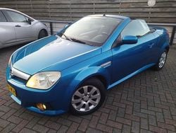 Blauw Gebruikt 2005 Opel Tigra Sport Cabriolet | € 1.750 (Eerlijke prijs)
