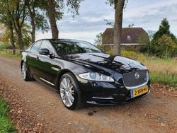 Zwart Gebruikt 2013 Jaguar XJ Portfolio Sedan | € 13.950 (Eerlijke prijs)