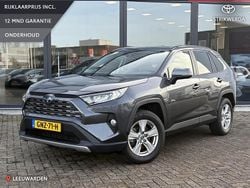 Grijs, metallic lak Gebruikt 2021 Toyota RAV4 Hybrid Active SUV | € 31.450 (Super prijs)