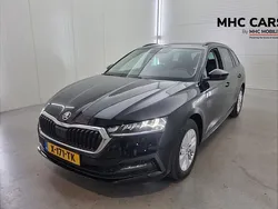 Zwart Gebruikt 2024 Skoda Octavia Business Line Stationwagen | € 27.900 (Eerlijke prijs)