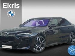 Zwart, metallic lak Gebruikt 2024 BMW i7 M Sport Sedan | € 89.900 (Super prijs)