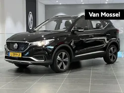 Zwart Gebruikt 2020 MG ZS Luxury Sedan | € 15.495 (Eerlijke prijs)