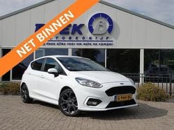 Wit Gebruikt 2019 Ford Fiesta ST-Line Hatchback | € 12.895 (Eerlijke prijs)