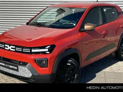 Rood Nieuw 2025 Dacia Spring Expression Hatchback | € 16.295 (Super prijs)