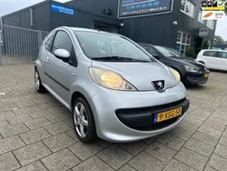 Grijs Gebruikt 2005 Peugeot 107 Hatchback | € 1.250 (Goede deal)
