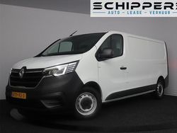 Wit Gebruikt 2023 Renault Trafic MPV | € 17.900