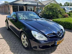 Blauw, metallic lak Gebruikt 2006 Mercedes SLK280 Cabriolet | € 18.950 (Duur)