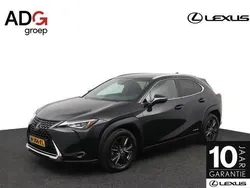 Zwart Gebruikt 2020 Lexus UX 250h Business Edition SUV | € 27.950 (Eerlijke prijs)
