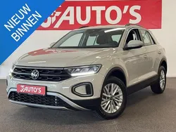 Grijs Gebruikt 2022 VW T-Roc Life SUV | € 25.950 (Super prijs)