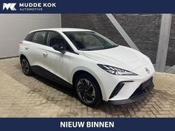 Zwart Nieuw 2025 MG MG4 EV Hatchback | € 24.700 (Goede deal)