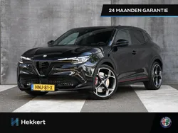 Zwart Nieuw 2025 Alfa Romeo Junior Veloce SUV | € 50.090