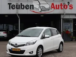 Wit Gebruikt 2013 Toyota Yaris Hatchback | € 7.985 (Goede deal)