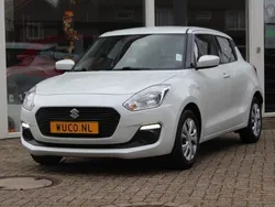 Wit Gebruikt 2020 Suzuki Swift Comfort Hatchback | € 13.950 (Eerlijke prijs)