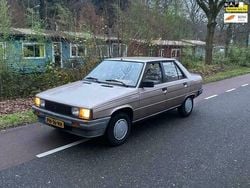 Beige Gebruikt 1986 Renault R9 Sedan | € 2.950