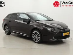 Bruin Gebruikt 2020 Toyota Corolla Stationwagen | € 21.999 (Eerlijke prijs)