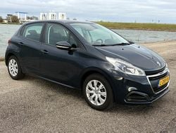 Grijs (metallic) Gebruikt 2018 Peugeot 208 Access Hatchback | € 6.244 (Goede deal)