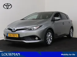 Grijs Gebruikt 2016 Toyota Auris Hybrid Trend Hatchback | € 16.450 (Eerlijke prijs)
