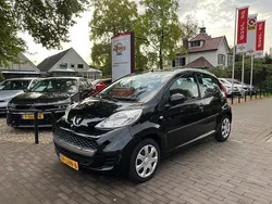 Zwart Gebruikt 2010 Peugeot 107 Hatchback | € 3.450 (Eerlijke prijs)