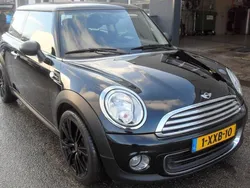Zwart Gebruikt 2011 Mini ONE Salt Hatchback | € 5.549 (Eerlijke prijs)