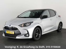 Grijs Gebruikt 2021 Toyota Yaris Hybrid Sport Hatchback | € 19.400 (Super prijs)