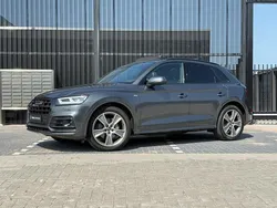 Grijs, metallic lak Gebruikt 2018 Audi Q5 S-Line SUV | € 36.990 (Iets duurder)