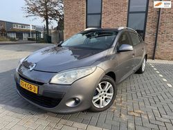 Grijs Gebruikt 2009 Renault Mégane GrandTour Expression Stationwagen | € 2.250 (Eerlijke prijs)
