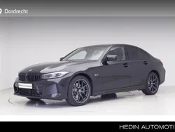 Zwart Gebruikt 2024 BMW 320 M Performance Sedan | € 42.895 (Eerlijke prijs)