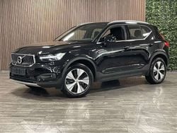 Zwart, metallic lak Gebruikt 2021 Volvo XC40 Inscription SUV | € 32.900 (Eerlijke prijs)