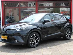 Zwart Gebruikt 2019 Toyota C-HR SUV | € 22.245 (Eerlijke prijs)