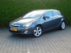 Grijs Gebruikt 2010 Opel Astra Sport Hatchback | € 5.950 (Eerlijke prijs)