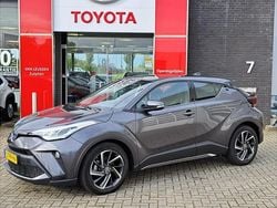 Grijs Gebruikt 2023 Toyota C-HR SUV | € 26.499 (Goede deal)
