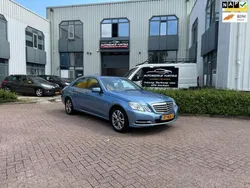 Blauw Gebruikt 2011 Mercedes E200 Business Sedan | € 13.995 (Eerlijke prijs)