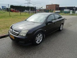 Zwart Gebruikt 2003 Opel Vectra GTS Elegance Hatchback | € 1.495 (Eerlijke prijs)